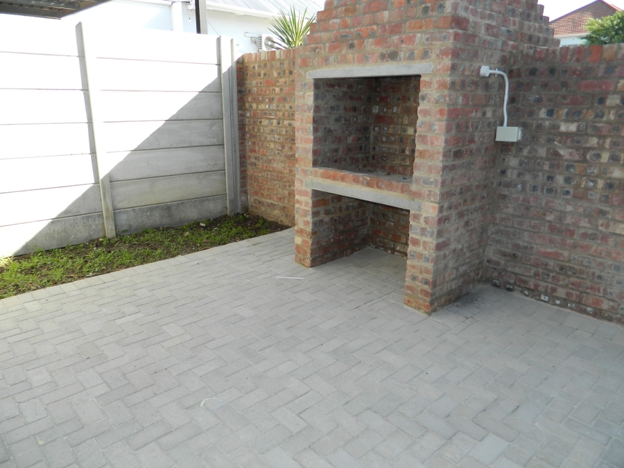 To Let 3 Bedroom Property for Rent in Paarl Central Western Cape
